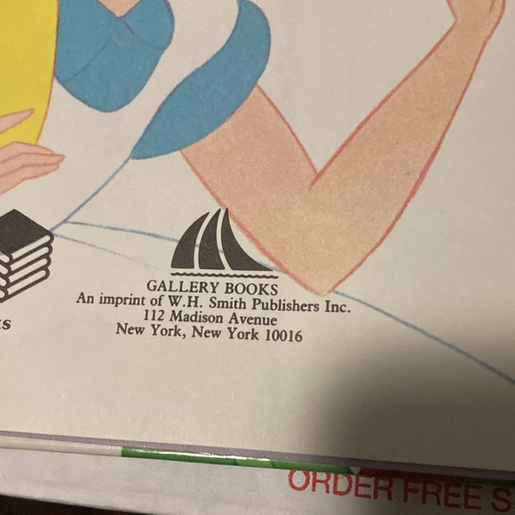 WALT DISNEY ALICE IN WONDERLAND HARDCOVER BOOK PRINTED HONG KONG 1986 - Picture 3 of 5